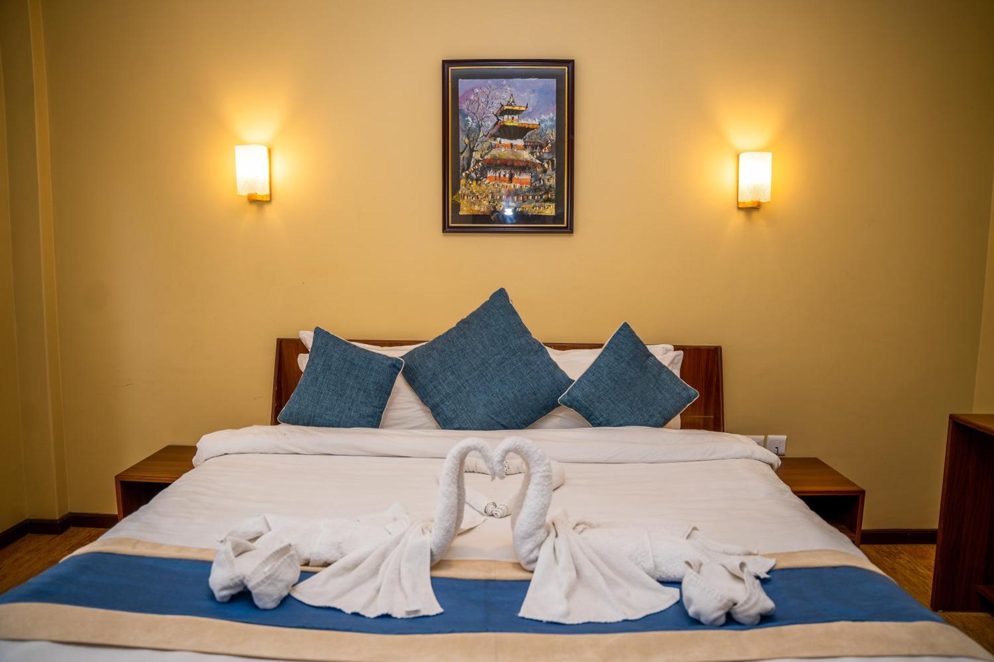 פוקהרה Hotel Glory Garden מראה חיצוני תמונה